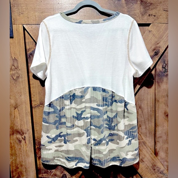 EUC Hopely Camo Babydoll Ragland Short Sleeve Top Sz Large - Picture 5 of 15